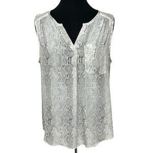 Dalia Size Large snakeskin print v-neck tank top‎ sleeveless blouse with pocket.
